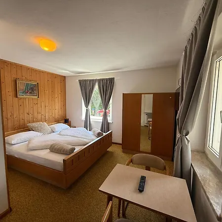 Hotel Mondschein-2